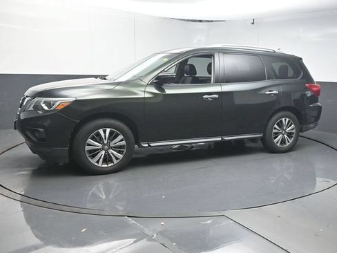 Used 2018 Nissan Pathfinder SL FWD image 4