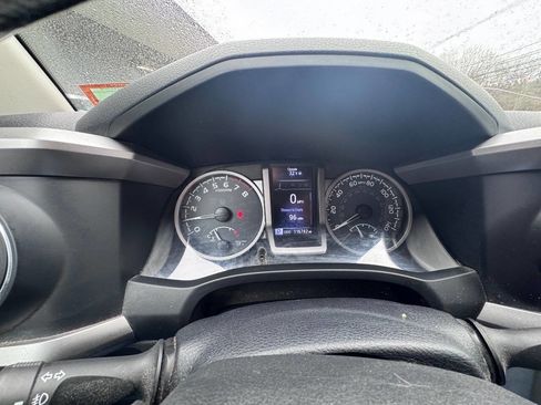 Used 2017 Toyota Tacoma SR5 image 8