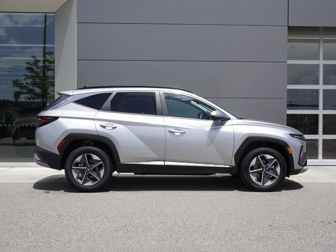 Used 2025 Hyundai Tucson SEL AWD/4WD image 7