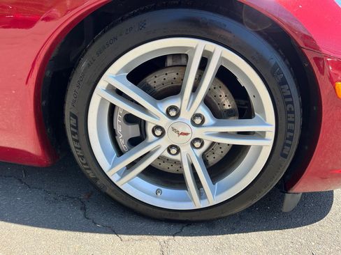 Used 2008 Chevrolet Corvette Coupe w/ Z51 Performance Package RWD image 14