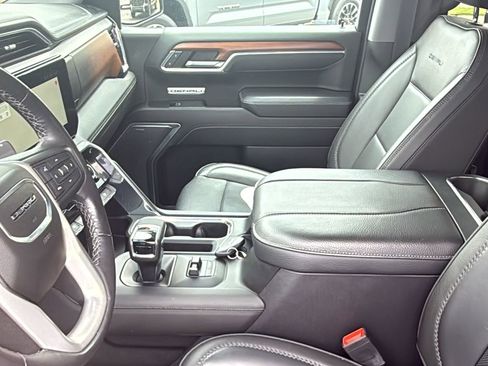 Used 2023 GMC Sierra 1500 Denali AWD/4WD image 15