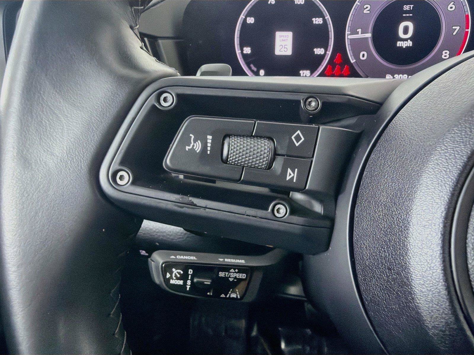Certified 2024 Porsche Cayenne Coupe AWD/4WD image 12