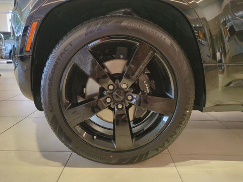 New 2026 Land Rover Defender 130 V8 AWD/4WD image 8