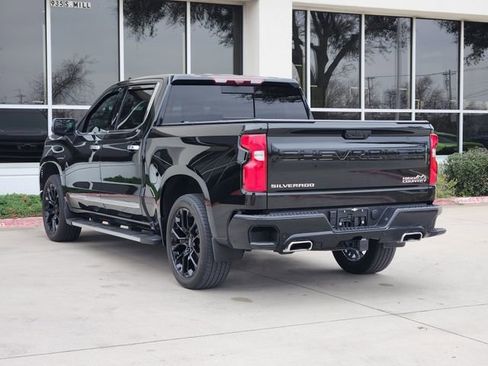 Used 2024 Chevrolet Silverado 1500 High Country w/ High Country Premium Package image 5