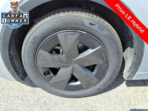 Used 2024 Toyota Prius LE FWD image 10