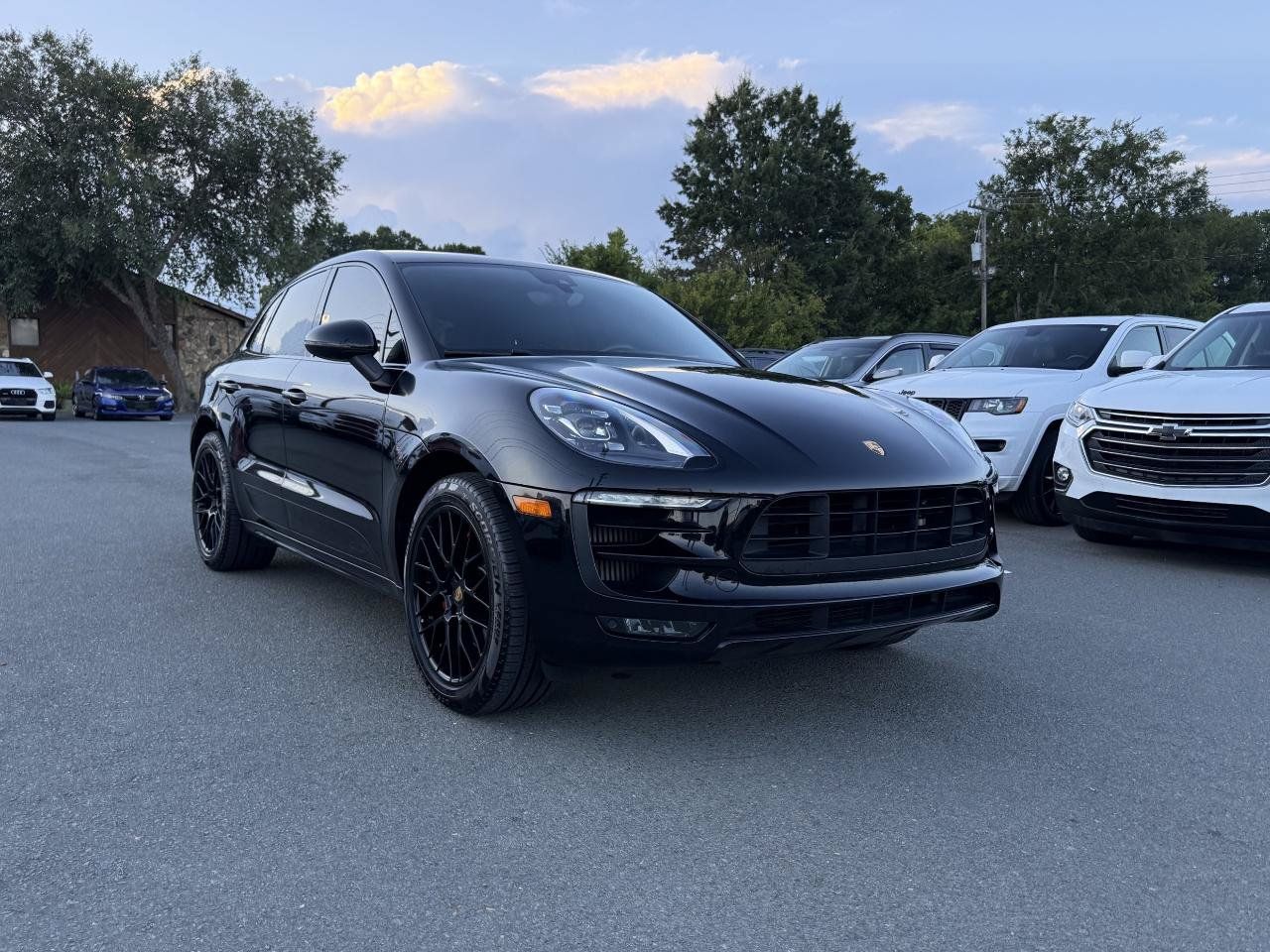 Used 2018 Porsche Macan GTS AWD/4WD image 1
