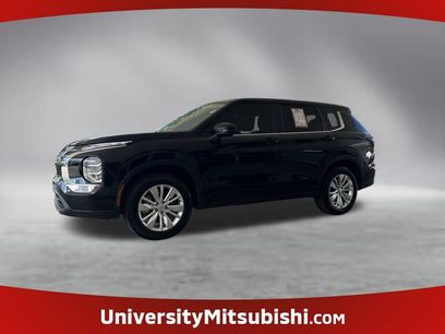 Used 2025 Mitsubishi Outlander ES