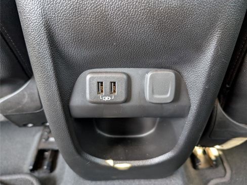 Used 2021 Chevrolet Colorado Z71 image 15