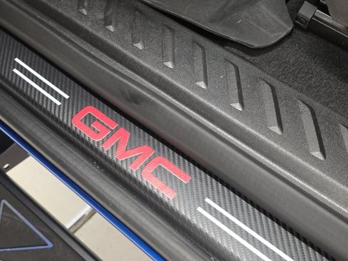 Used 2023 GMC Canyon AT4 w/ AT4 Premium Package AWD/4WD image 28