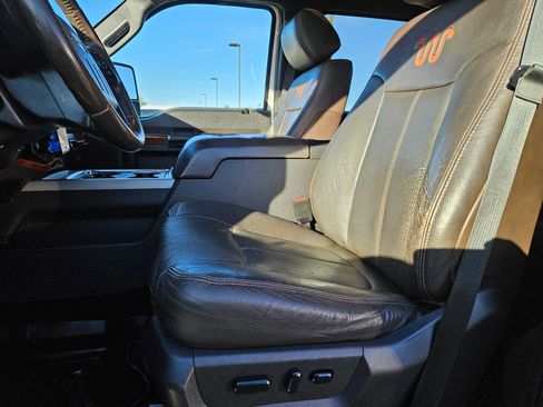 Used 2015 Ford F350 King Ranch w/ FX4 Off-Road Package AWD/4WD image 17