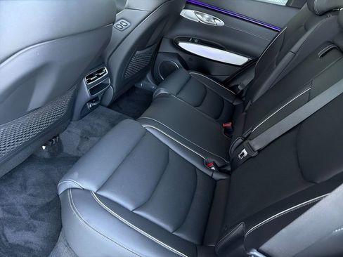 New 2026 Genesis GV70 2.5T Advanced AWD/4WD image 12