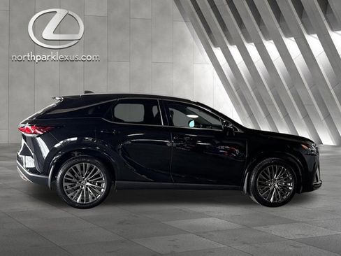 Used 2023 Lexus RX 350 w/ Cold Area Package image 4