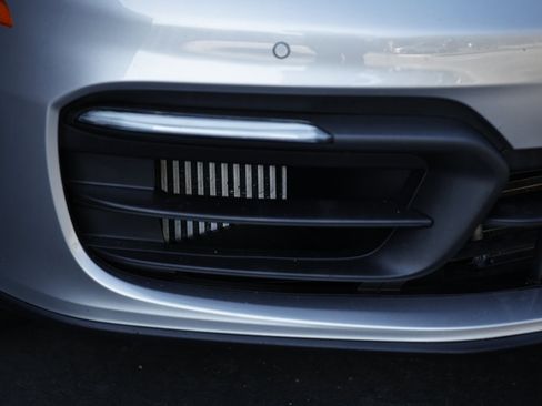 Used 2021 Porsche Panamera 4 image 19