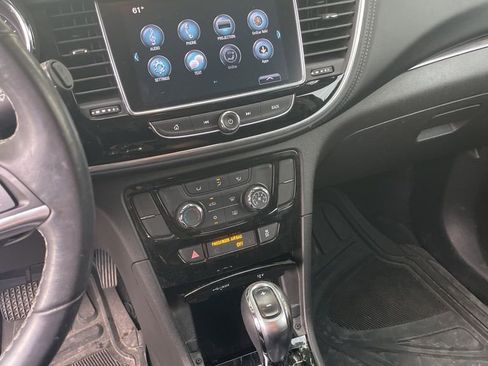 Used 2018 Buick Encore Preferred image 11