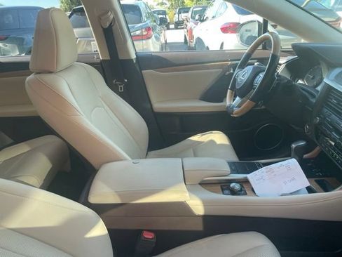 Used 2020 Lexus RX 350L Premium w/ Premium Package AWD/4WD image 8