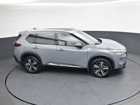 Used 2023 Nissan Rogue SL w/ SL Premium Package FWD image 31