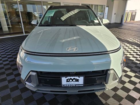 Used 2024 Hyundai Kona Limited image 9