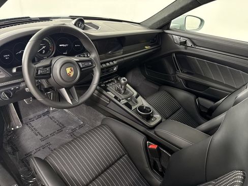 Certified 2024 Porsche 911 GT3 RS RWD image 4