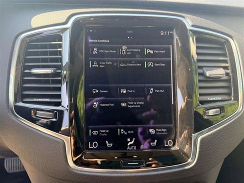 Used 2016 Volvo XC90 T6 Momentum w/ Momentum Plus Package AWD/4WD image 19
