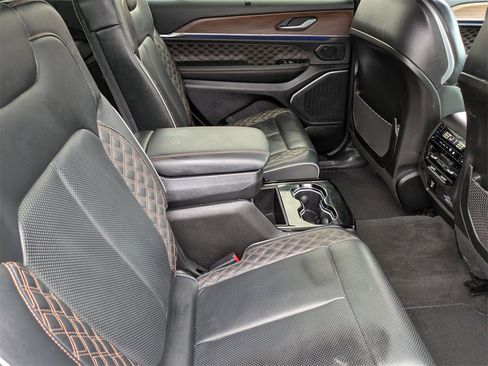 Used 2021 Jeep Grand Cherokee L Summit w/ Advanced Protech Group IV image 38