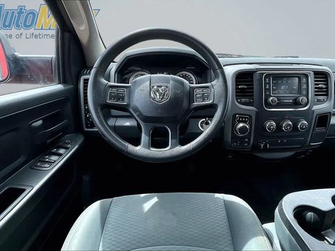 Used 2017 RAM 1500 Express w/ Express Value Package AWD/4WD image 15