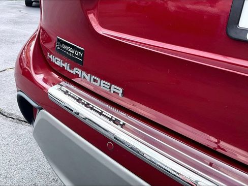 Used 2020 Toyota Highlander Platinum AWD/4WD image 8