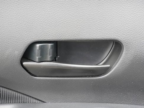 Used 2025 Nissan Kicks Play S FWD image 8
