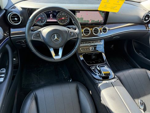 Used 2018 Mercedes-Benz E 300 E 300 image 15