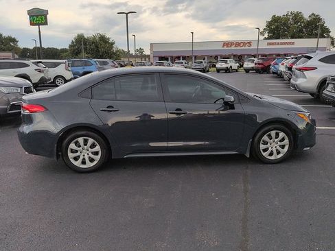 Certified 2025 Toyota Corolla LE FWD image 8