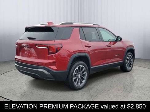 Used 2026 GMC Terrain Elevation w/ Elevation Premium Package image 3