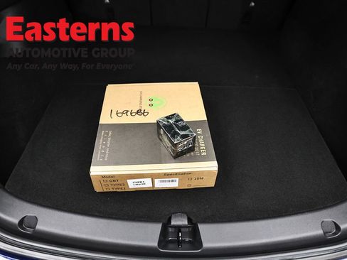 Used 2022 Tesla Model Y Long Range image 9