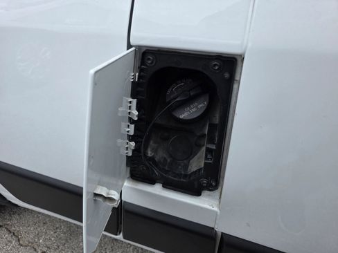Used 2023 RAM ProMaster 2500 FWD image 29