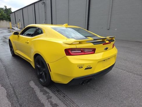 Used 2017 Chevrolet Camaro SS RWD image 5