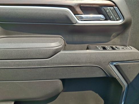 Used 2026 GMC Sierra 1500 SLT AWD/4WD image 12