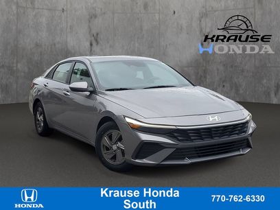 Used 2025 Hyundai Elantra SE
