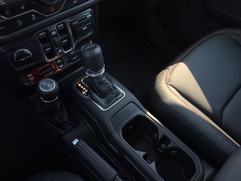 New 2026 Jeep Gladiator Rubicon AWD/4WD image 28