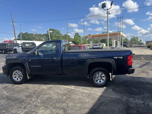 Used 2011 Chevrolet Silverado 1500 W/T w/ LS Package AWD/4WD image 8