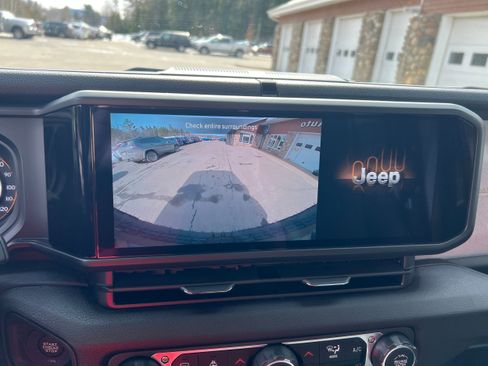 New 2025 Jeep Wrangler Unlimited Sport image 15