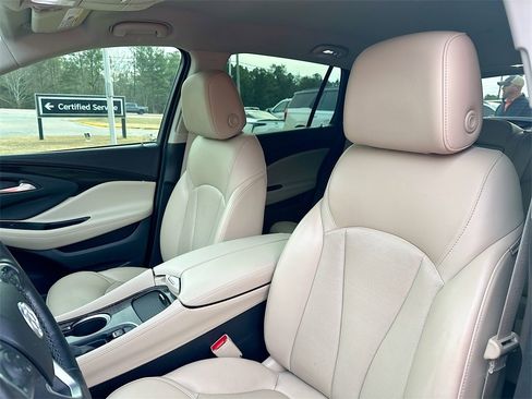 Used 2020 Buick Envision Essence image 8
