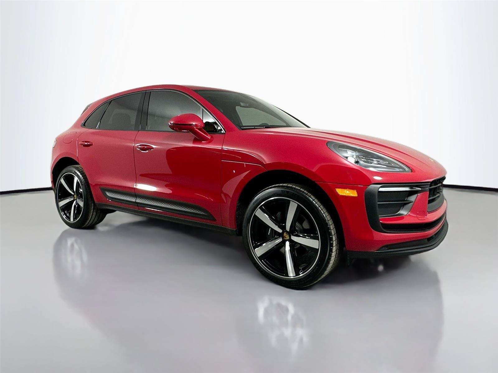 Certified 2026 Porsche Macan Turbo AWD/4WD image 9