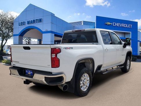 Used 2021 Chevrolet Silverado 2500 LT w/ Fleet Comfort Package image 3