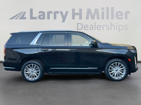 Used 2021 Cadillac Escalade Premium Luxury w/ Performance Package AWD/4WD image 6