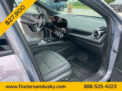 Used 2024 Chevrolet Blazer EV LT AWD/4WD image 19