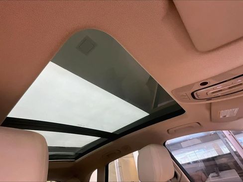 Used 2018 Audi Q5 2.0T Premium Plus w/ Premium Plus Package image 13