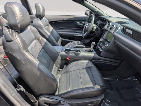 Used 2018 Ford Mustang GT Premium w/ Equipment Group 401A RWD image 12