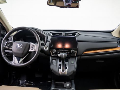 Used 2019 Honda CR-V Touring image 10