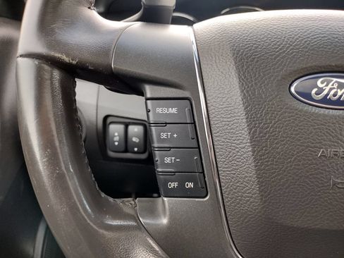 Used 2012 Ford Taurus Limited AWD/4WD image 24