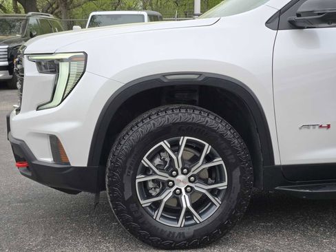 Certified 2025 GMC Acadia AT4 AWD/4WD image 8