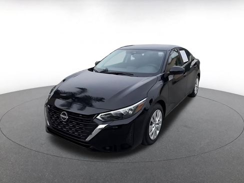 Used 2025 Nissan Sentra S image 7