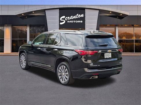 Used 2022 Chevrolet Traverse Premier image 3